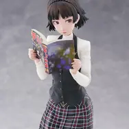 『ペルソナ５ ザ・ロイヤル』ポンコツ尾行シーンの「新島真」フィギュアが予約開始！手にした月刊誌で隠している表情が可愛い