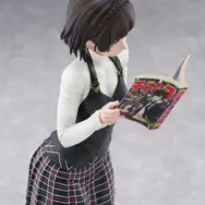 『ペルソナ５ ザ・ロイヤル』ポンコツ尾行シーンの「新島真」フィギュアが予約開始！手にした月刊誌で隠している表情が可愛い