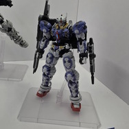 ガンダム最新作のガンプラやMETAL ROBOT魂がカッコいい！米国コミコンにて展示―「アレックスゼロ」『GUNDAM ROGUE ORBIT』の主人公機