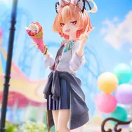 『ブルアカ』満面の笑みを浮かべる「ネル（制服）」が可愛すぎる！クレープ片手にピース、EXPO満喫のメモロビを1/7フィギュアで完全再現