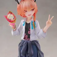 『ブルアカ』満面の笑みを浮かべる「ネル（制服）」が可愛すぎる！クレープ片手にピース、EXPO満喫のメモロビを1/7フィギュアで完全再現