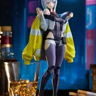 不敵な笑みが可愛い「サイバーパンク：エッジランナーズ」ルーシーのフィギュアが再販！ デイビッドのジャケットを手にした姿に、アニメの記憶が蘇る
