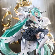 髪は過去最高クラスのボリューム！「初音ミクシンフォニー 2025」メインビジュアルが、グッスマ最高峰ラインSCで1/7スケールフィギュア化