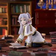 魔導書をじっくりと選ぶ「フリーレン」が愛らしい！アニメ「葬送のフリーレン」第15話を再現、手のひらサイズで魅力をたっぷり凝縮
