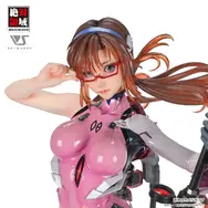 プラグスーツに映える大迫力のボディライン！お値段約12万円の高級フィギュアキット「絶対領域　真希波・マリ・イラストリアス」が11月7日先行公開＆受注へ