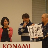『MGS』のアートディレクター新川洋司による展示会が開催中、初日から多くのファンが駆けつける