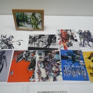 『MGS』のアートディレクター新川洋司による展示会が開催中、初日から多くのファンが駆けつける