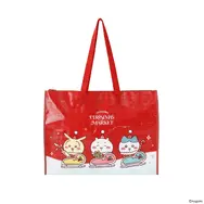 「ちいかわクリスマスマーケット」限定グッズの全ラインナップ公開！サンタ衣装のマスコットやスノードームなど80種超え、一部はオンライン販売も