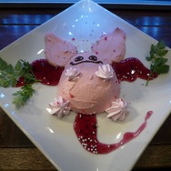 「LUIDA'S BAR(ルイーダの酒場)」期間限定メニュー「ピンクモーモンティラミス」を食べてみた