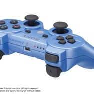 新色PS3コントローラ「キャンディー・ブルー」&充電スタンドが4月21日発売