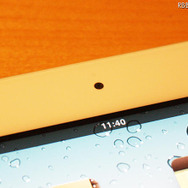 液晶側の前面のカメラ部分 液晶側の前面のカメラ部分