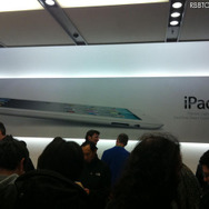 iPad 2販売開始(サンフランシスコ) iPad 2販売開始(サンフランシスコ)