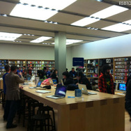 米国でiPad 2が販売開始 米国でiPad 2が販売開始