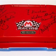 日本への義援金のため、宮本氏ら大物のサイン入りDSをオークションに 