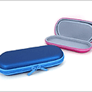 ゲームテック、「+Palette」シリーズ第4弾PSP用「セミハードポーチ」発売