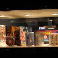 【gamescom 2011】20周年ソニック一色のセガブース、過去のグッズも展示