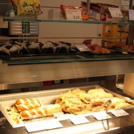 食事も販売中
