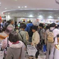 初日から大盛況