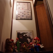 階段を登って2階が玄関です