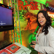 『Rage』が遂に発売、豪華セレブが集結したローンチパーティーも