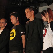 (左から)鈴木氏、内田氏、SABU監督、鹿谷氏