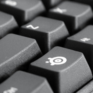 SteelSeries、新型マウス『IKARI』など新製品発表会を開催〜記念イベント『Sion Shootout!』も併催