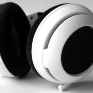 SteelSeries、新型マウス『IKARI』など新製品発表会を開催〜記念イベント『Sion Shootout!』も併催