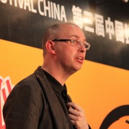 審査委員長も務めたSimon Carless氏