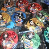 パーティコースでプレゼントされる缶バッヂ