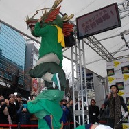 渋谷109に巨大モンスダスが登場!? ドラコレガールズも駆けつけた『ドラゴンコレクション』渋谷降臨ステージ