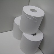 トイレットペーパーの山が編集部を襲う