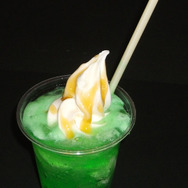なぞの粘菌入りクリームソーダ