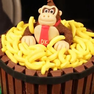 バナナいっぱい!ドンキーコングケーキを動画でご紹介