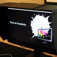 新型モデルを横から覗いた