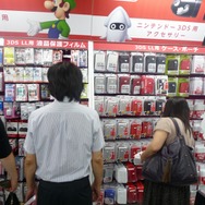 【フォトレポート】ニンテンドー3DS LL発売日＠ヨドバシAkiba