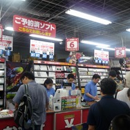 【フォトレポート】ニンテンドー3DS LL発売日＠ヨドバシAkiba