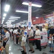 【フォトレポート】ニンテンドー3DS LL発売日＠ヨドバシAkiba