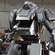 【ワンフェス2012夏】搭乗可能な巨大ロボット「クラタス」、幕張メッセに立つ!