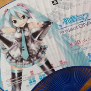 『初音ミク -Project DIVA- f』林PとOSTER projectも駆けつけた試遊会初日をレポート