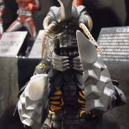 【ワンフェス2012夏】美少女だけがワンフェスじゃない！特撮怪獣フォトレポート