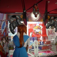 稲垣早希さんが来店1号!「遊んで、もらえるヱヴァンゲリヲンキャンペーン」を実際に体験
