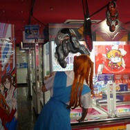 稲垣早希さんが来店1号!「遊んで、もらえるヱヴァンゲリヲンキャンペーン」を実際に体験