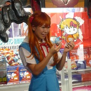 稲垣早希さんが来店1号!「遊んで、もらえるヱヴァンゲリヲンキャンペーン」を実際に体験