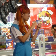 稲垣早希さんが来店1号!「遊んで、もらえるヱヴァンゲリヲンキャンペーン」を実際に体験