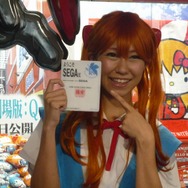 稲垣早希さんが来店1号!「遊んで、もらえるヱヴァンゲリヲンキャンペーン」を実際に体験