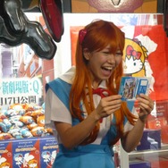 稲垣早希さんが来店1号!「遊んで、もらえるヱヴァンゲリヲンキャンペーン」を実際に体験