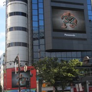 【ドラクエX発売】渋谷スクランブル交差点をドラクエがジャックした