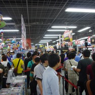 【ドラクエX発売】ヨドバシAkibaでは100人以上の行列