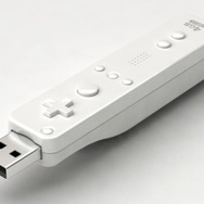 Wiiリモコン風のUSBメモリが登場