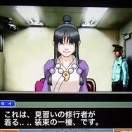 ヒロインの真宵ちゃん。あんまり見つめちゃ・・・ダメっ